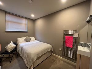 Photo 32- click for photo gallery